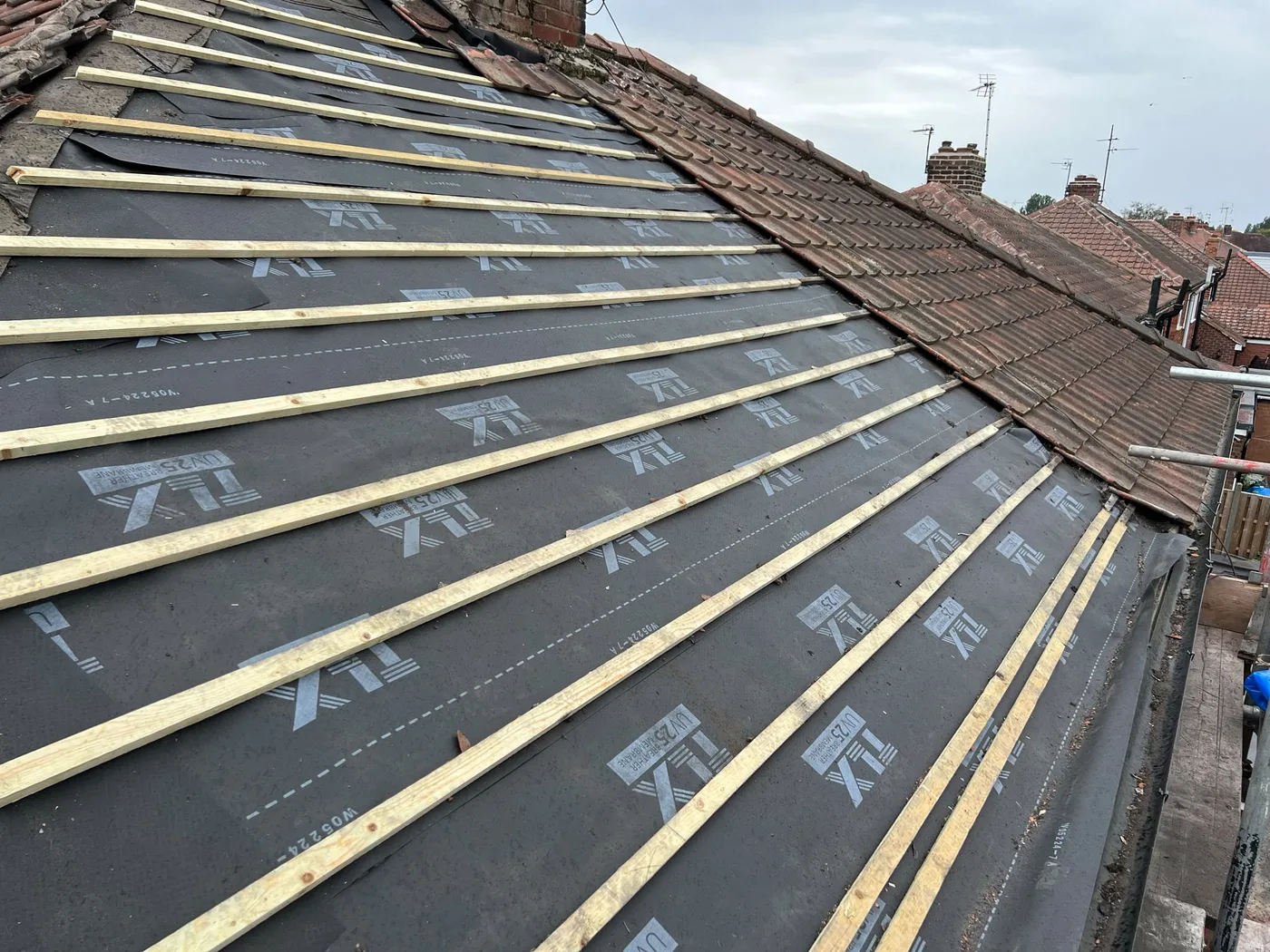 Reroof underlay and battens